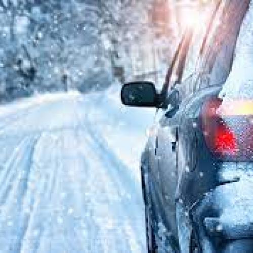 8 winter driving safety precautions for you~